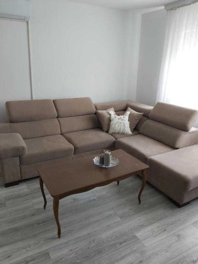 Sadrvan Una Apartment Bihać Buitenkant foto