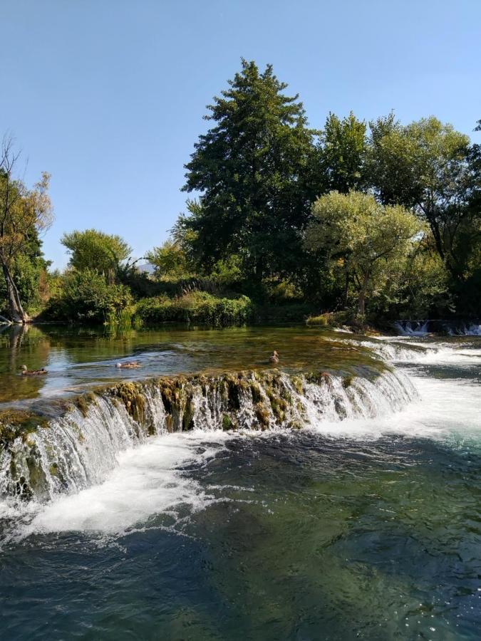 Sadrvan Una Apartment Bihać Buitenkant foto